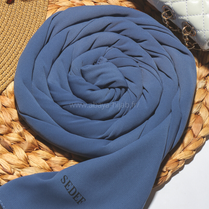 Hijab soie de medine a enfiler bleu Hijab soie de medine a enfiler bleu