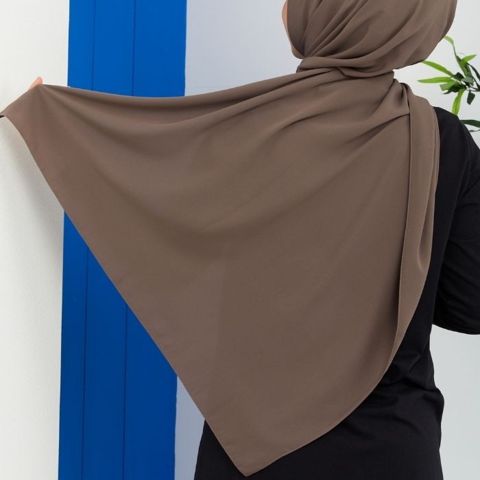 hijab soie de medine a enfiler taupe hijab soie de medine a enfiler taupe