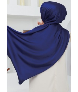 Hijab satiné sedef de couleur bleu marine