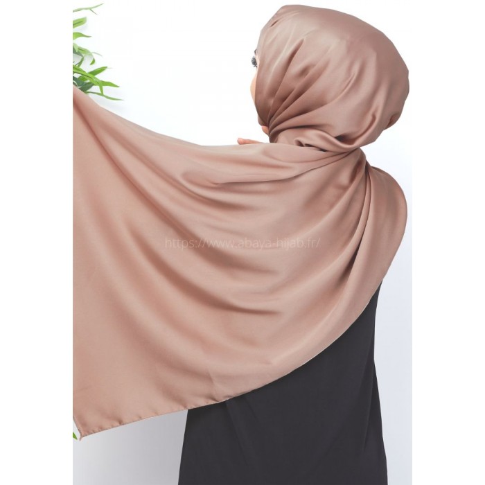 hijab satiné couleur champagne