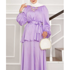 ensemble femme voilée chic en satin couleur lila