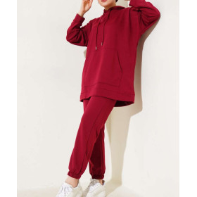 survêtement femme voilée rouge